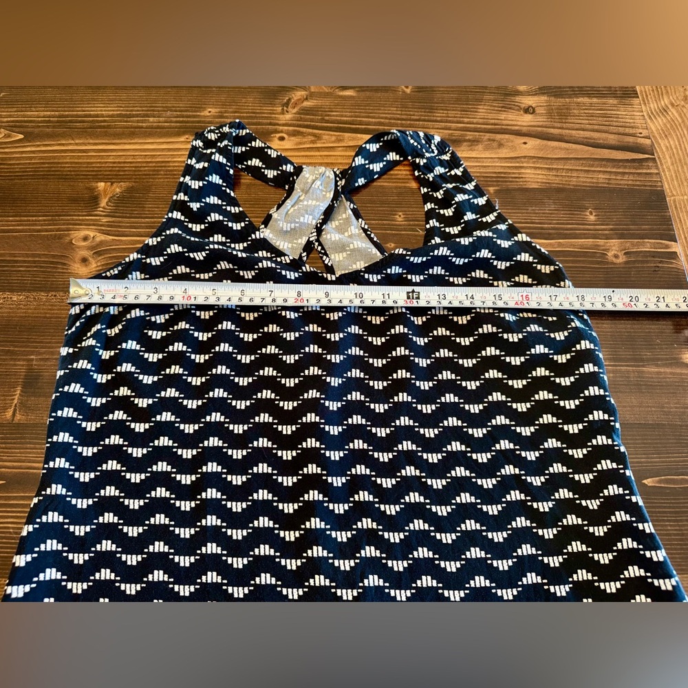 Old Navy Women’s Black and White Chevron Swim Coverup Size M - Picture 5 of 5